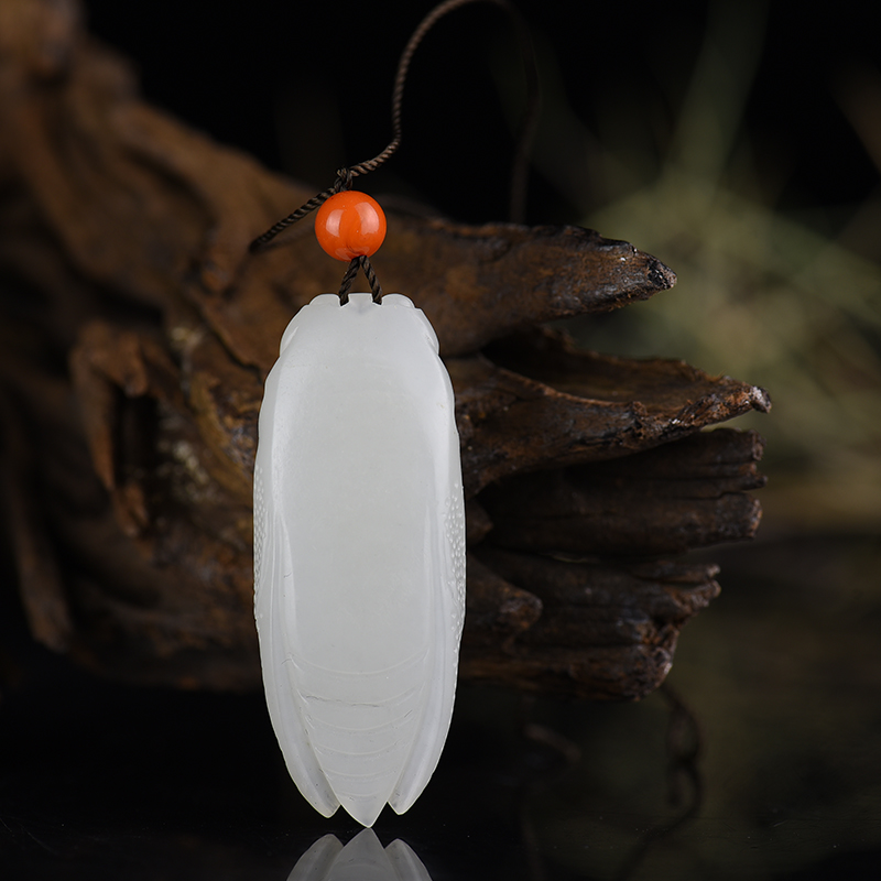 和田玉一鸣惊人吊坠-红掌柜