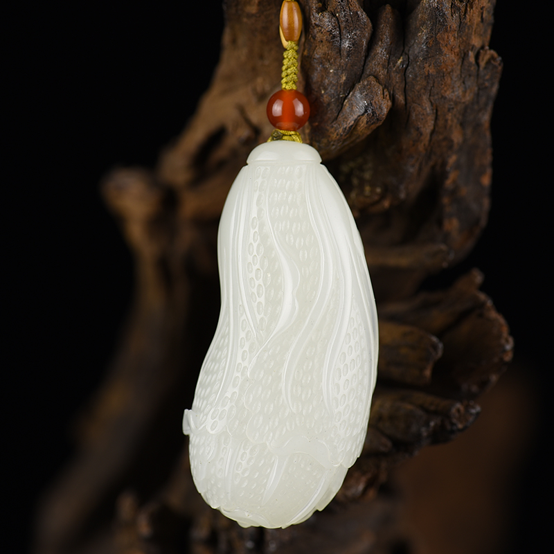 新疆天然和田白玉百财吊坠-红掌柜