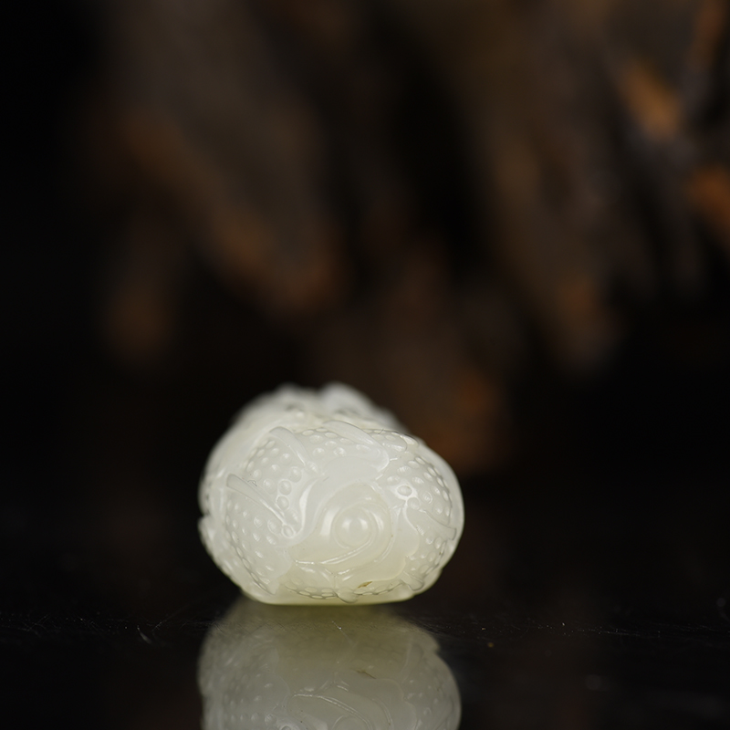 新疆天然籽料和田玉摆财吊坠-红掌柜