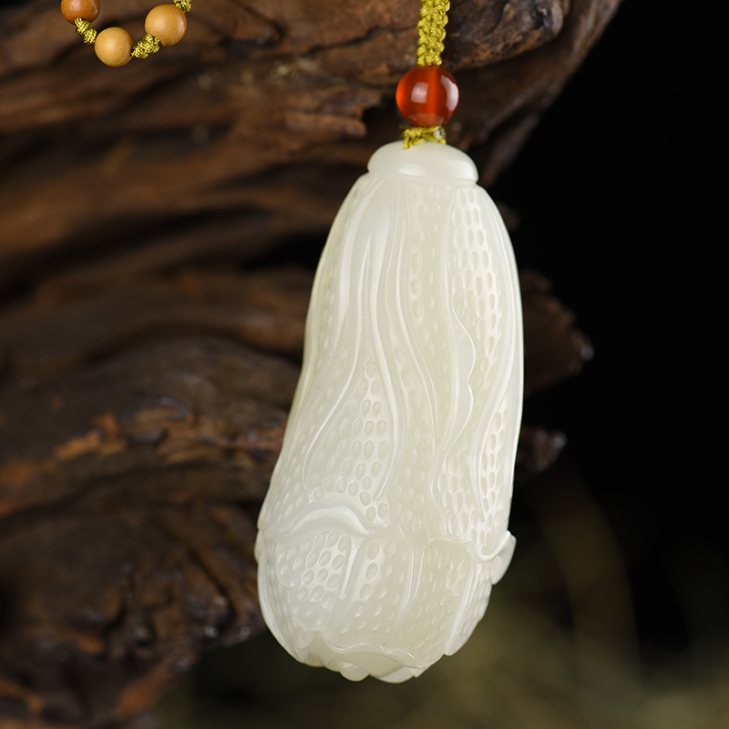 天然籽料和田白玉百财吊坠-红掌柜