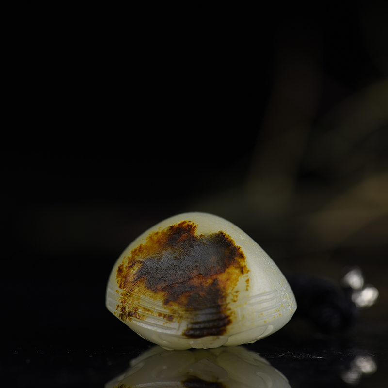 籽料和田白玉荣归挂坠-红掌柜