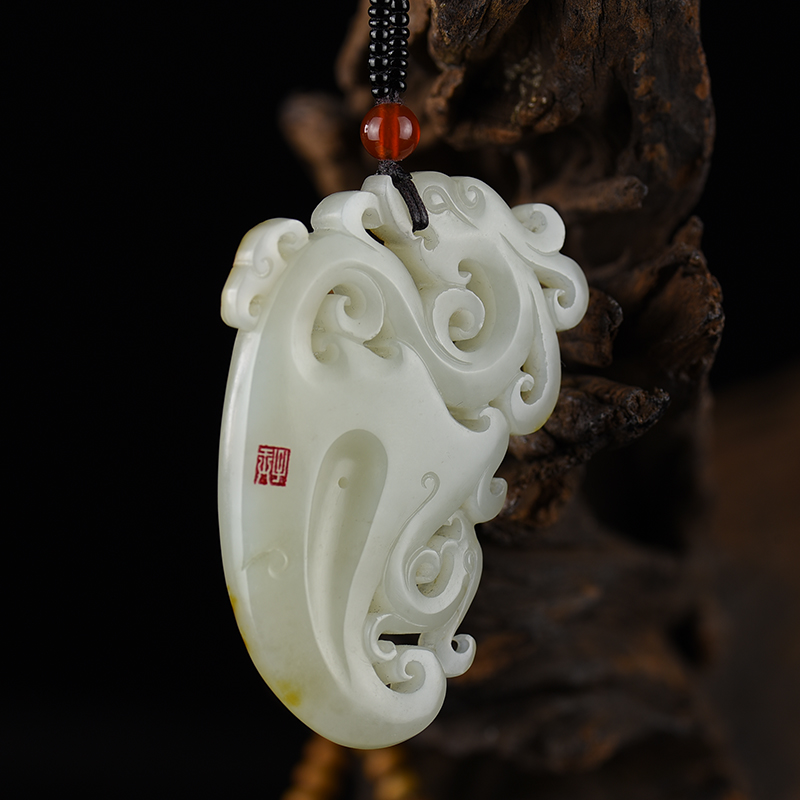 新疆天然籽料和田青白玉吊坠-红掌柜