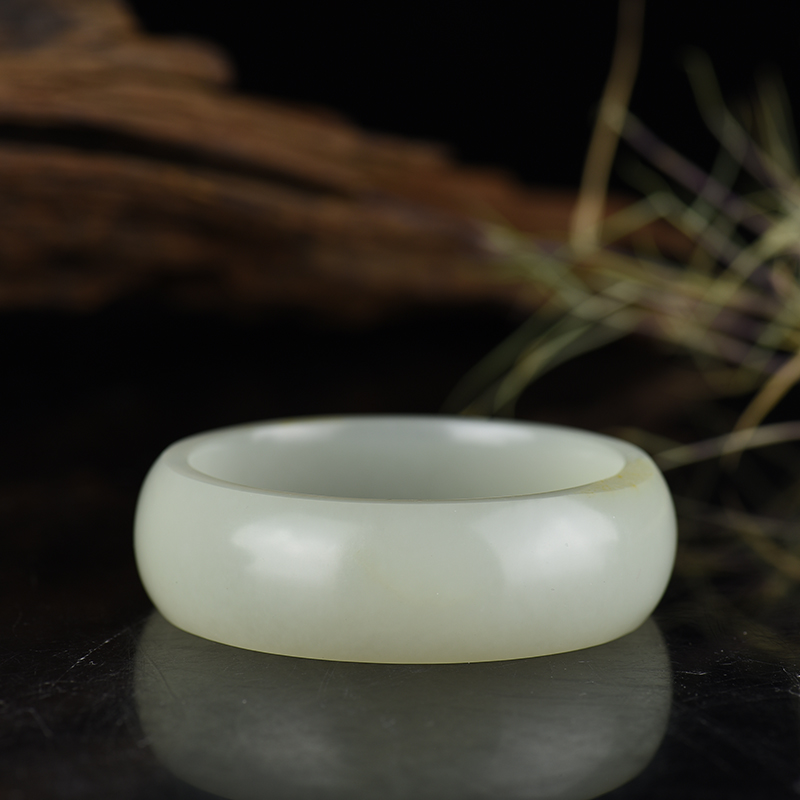 新疆天然籽料和田玉手镯-红掌柜