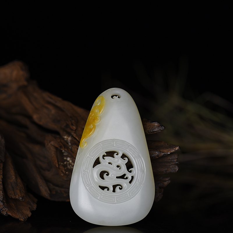 籽料和田白玉龙行天下吊坠-红掌柜