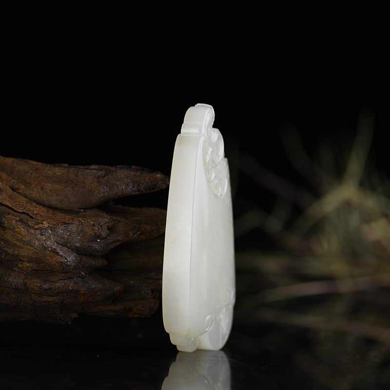 和田白玉吊坠-红掌柜