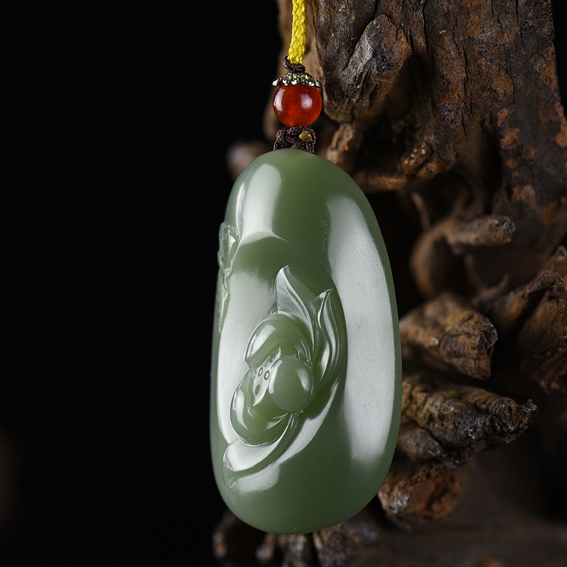 俄料山料和田碧玉蝶恋花吊坠-红掌柜