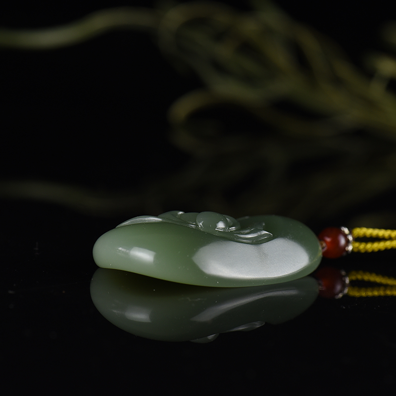 和田碧玉蝶恋花吊坠-红掌柜