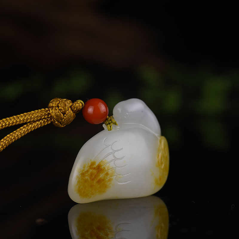 籽料和田白玉鹅如意吊坠-红掌柜
