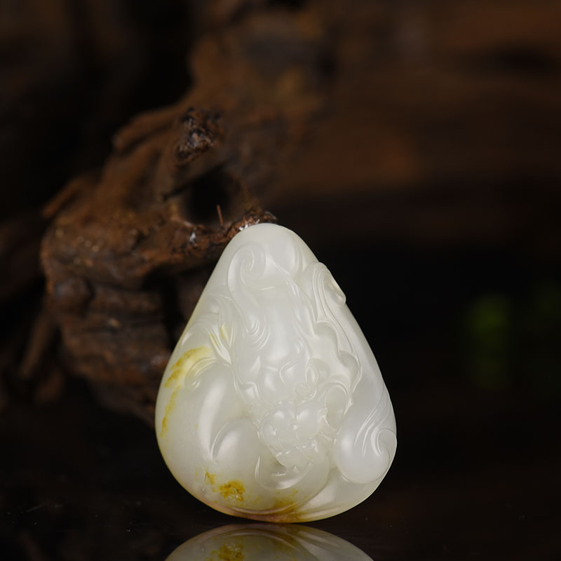 新疆天然籽料和田白玉吊坠-红掌柜