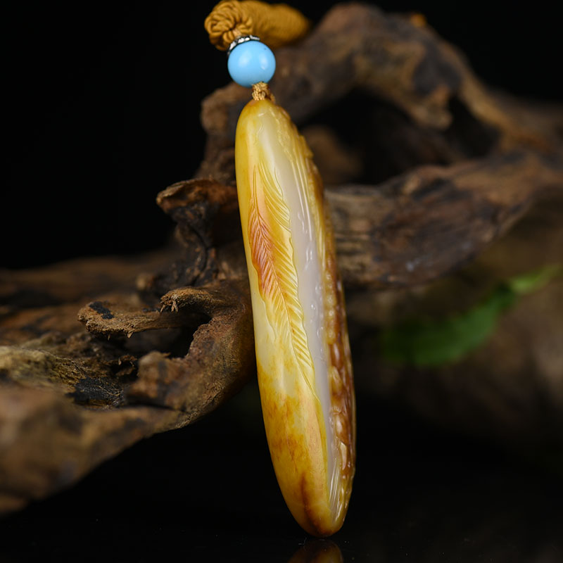 新疆籽料俏色和田玉悟道吊坠-红掌柜