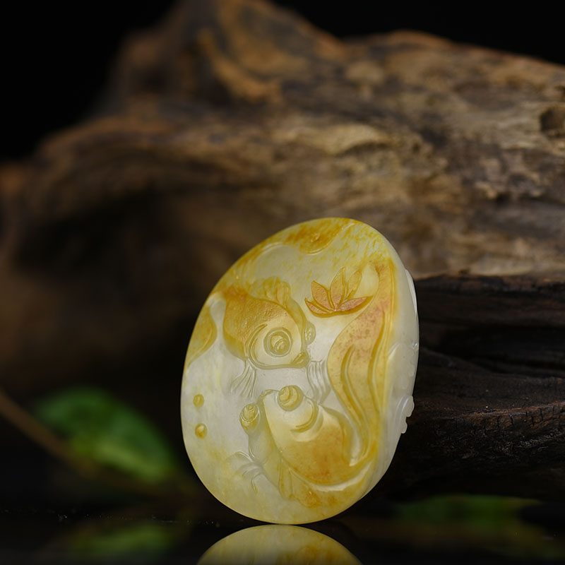 籽料和田玉连年有余吊坠-红掌柜