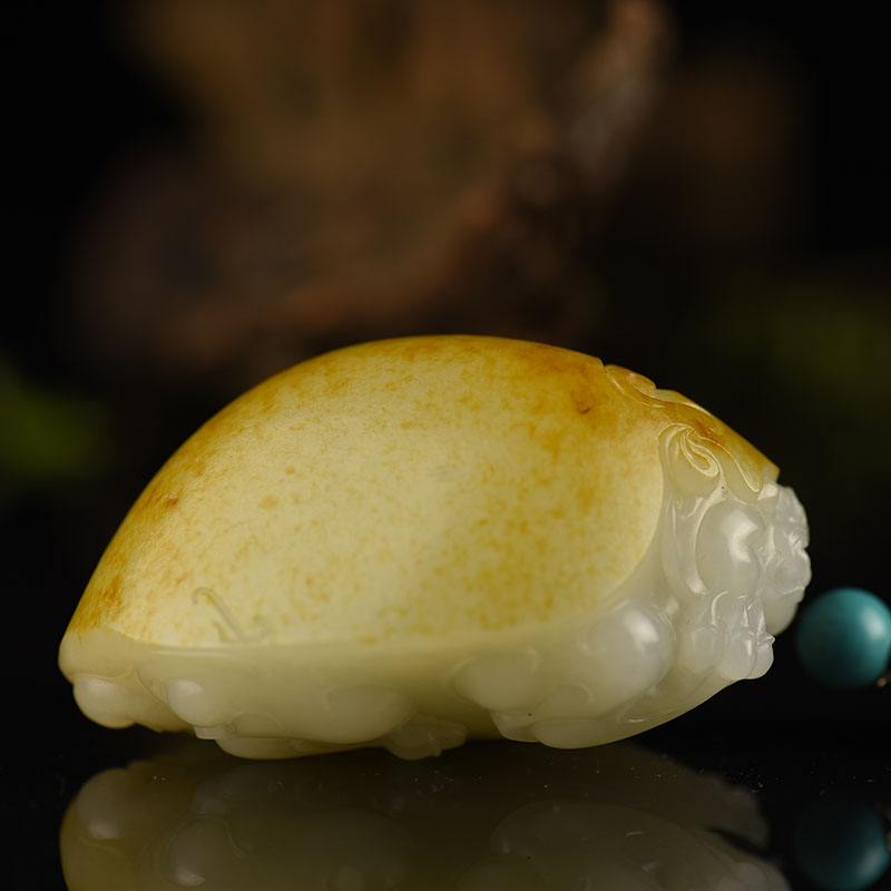 俏色和田玉龙龟手把件-红掌柜