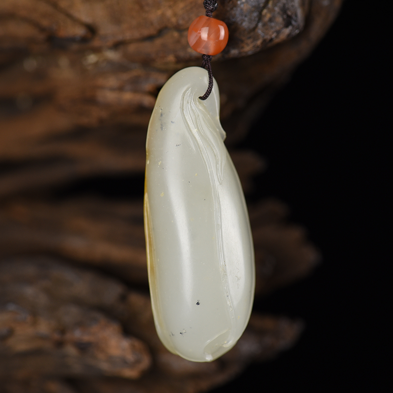 和田白玉玉兰花吊坠-红掌柜