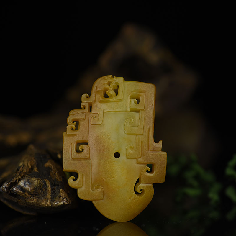 和田玉龙凤佩吊坠-红掌柜