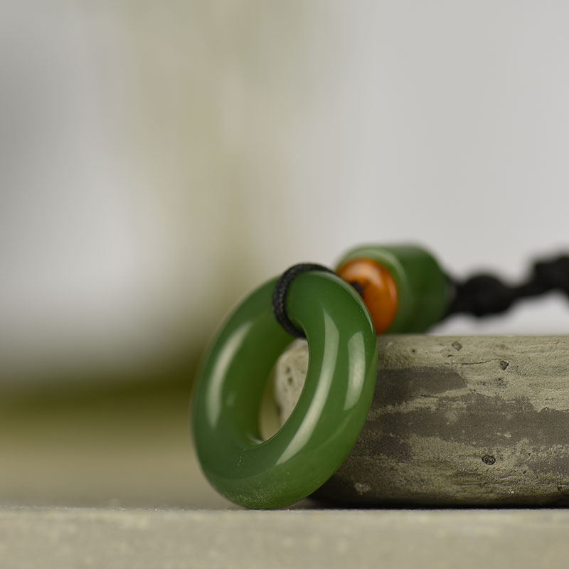 天然俄罗斯山料和田碧玉吊坠-红掌柜