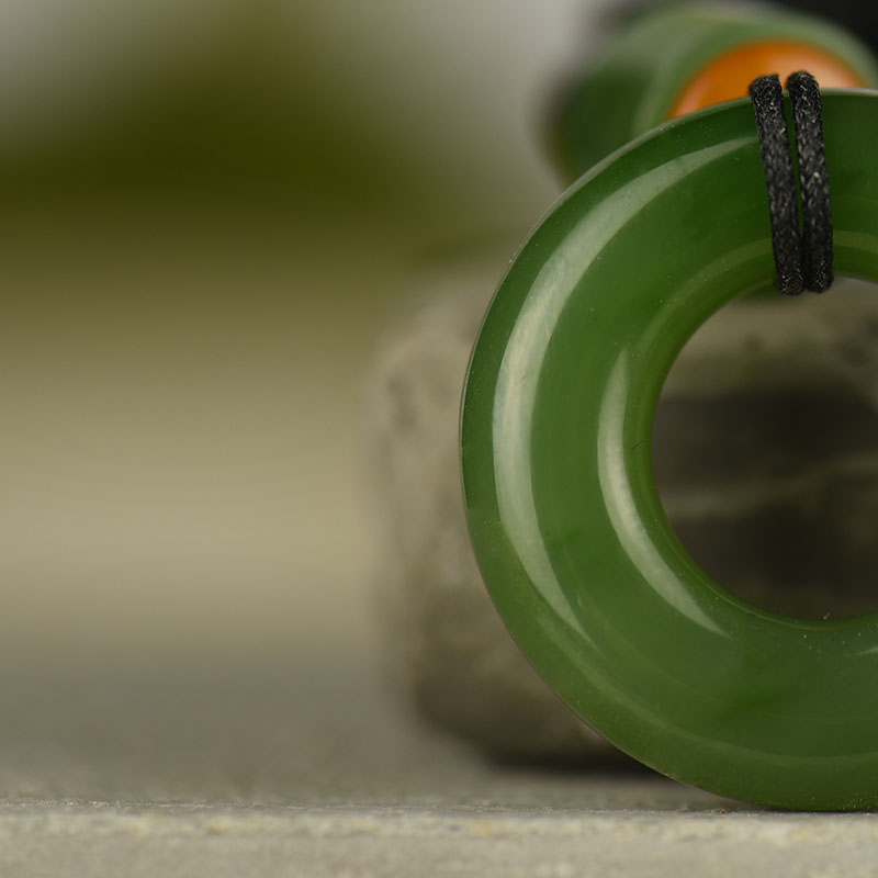 天然俄罗斯山料和田碧玉平安环吊坠-红掌柜