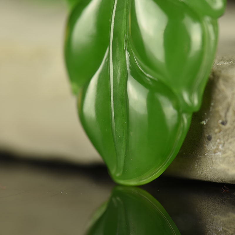 和田碧玉吊坠-红掌柜