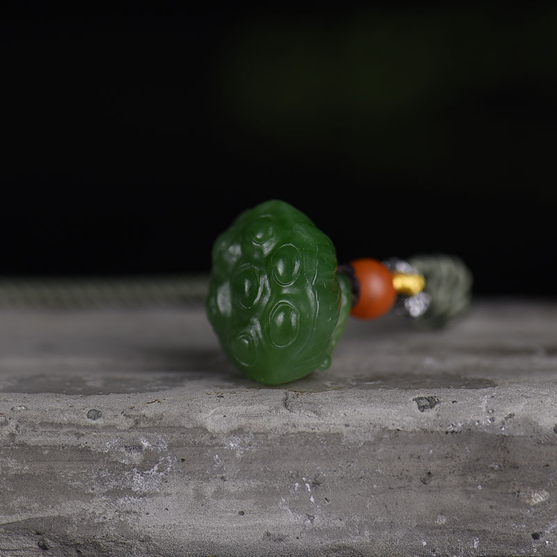 俄料山料和田碧玉莲蓬吊坠-红掌柜