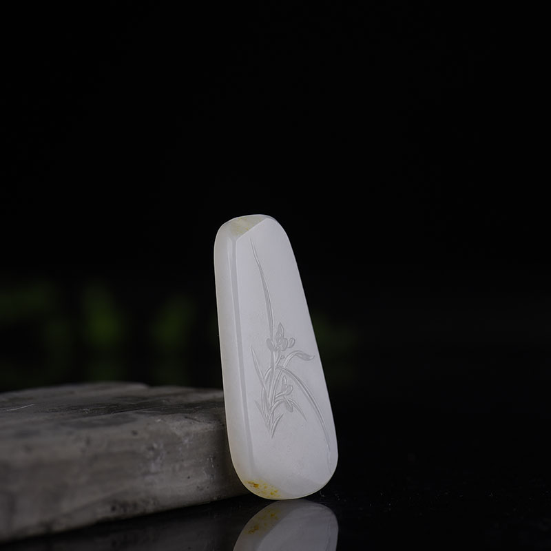 新疆天然山料和田羊脂白吊坠-红掌柜