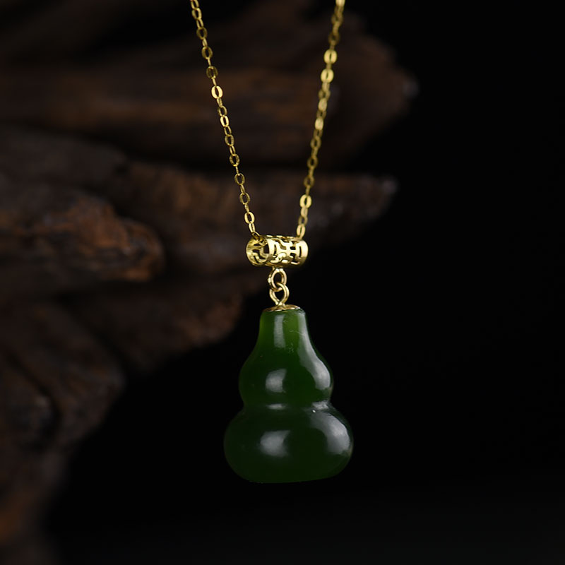 金镶嵌和田碧玉福禄项链