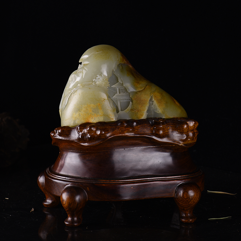 籽料俏色和田白玉摆件-红掌柜