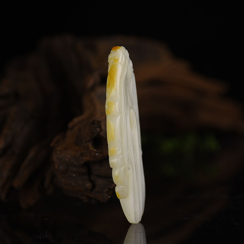 新疆和田玉府上有龙吊坠-红掌柜