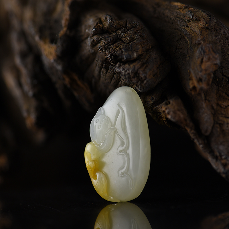 籽料和田玉福在眼前吊坠-红掌柜