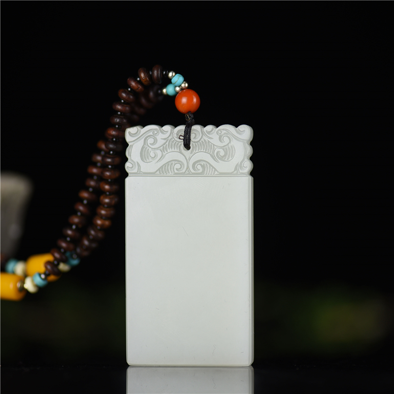 新疆天然和田白玉平安无事牌吊坠红掌柜