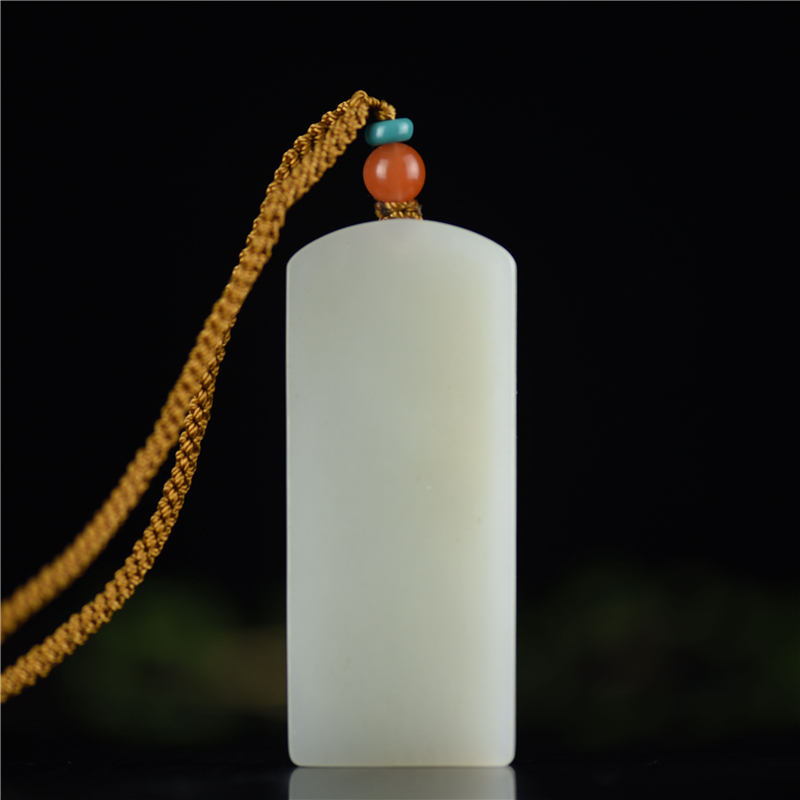 新疆天然和田白玉龙凤牌吊坠-红掌柜