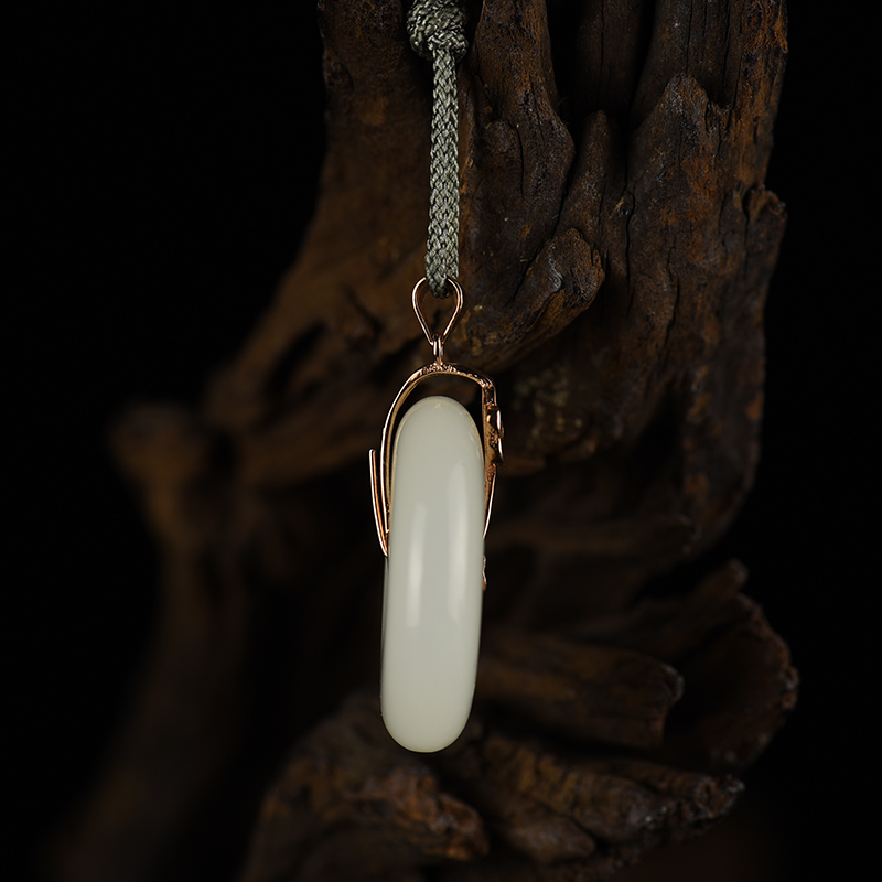 天然银镶山料和田玉平安扣吊坠-红掌柜