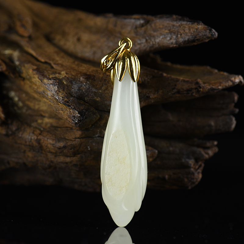 18k金镶天然和田白玉玉兰花吊坠-红掌柜