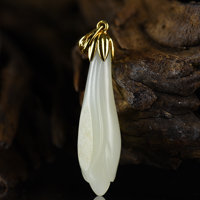 18k金镶天然籽料和田白玉吊坠-红掌柜