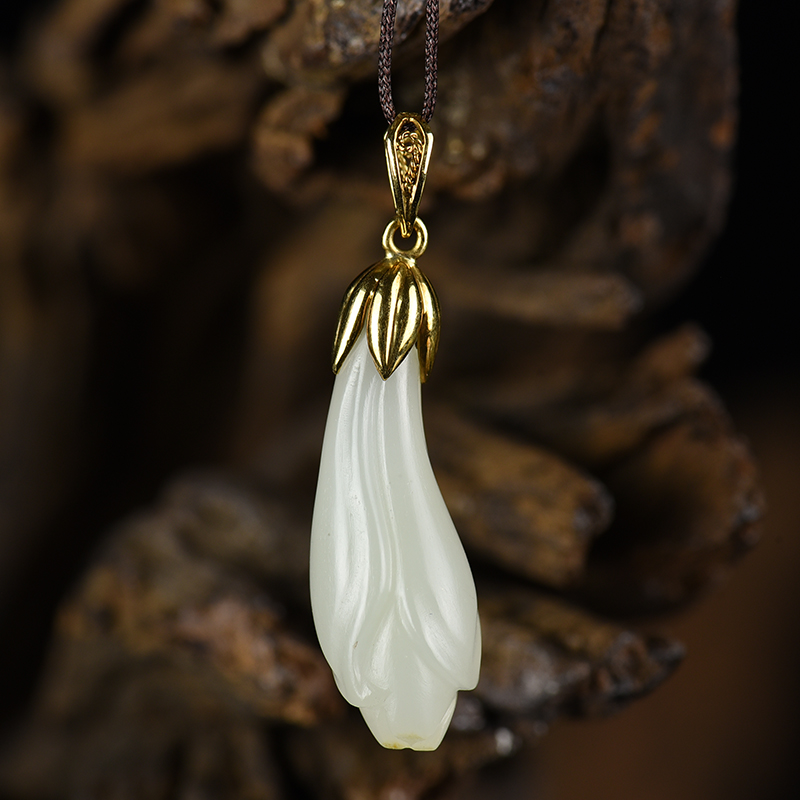18k金镶天然和田白玉玉兰花吊坠-红掌柜