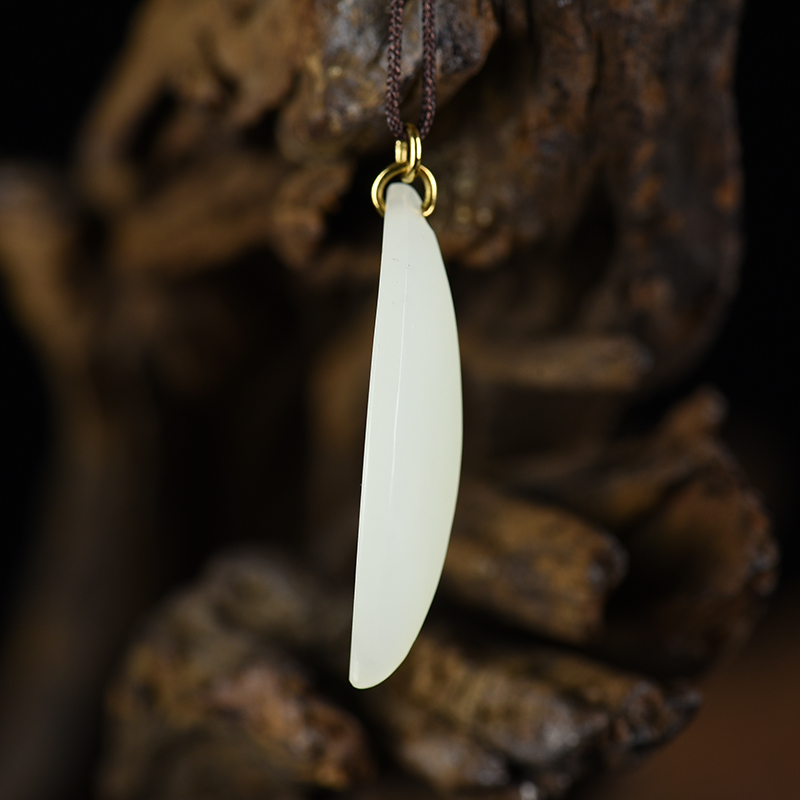 18k金镶天然和田白玉金枝玉叶吊坠-红掌柜