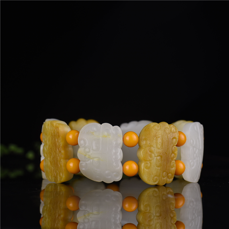 天然和田玉手牌-红掌柜