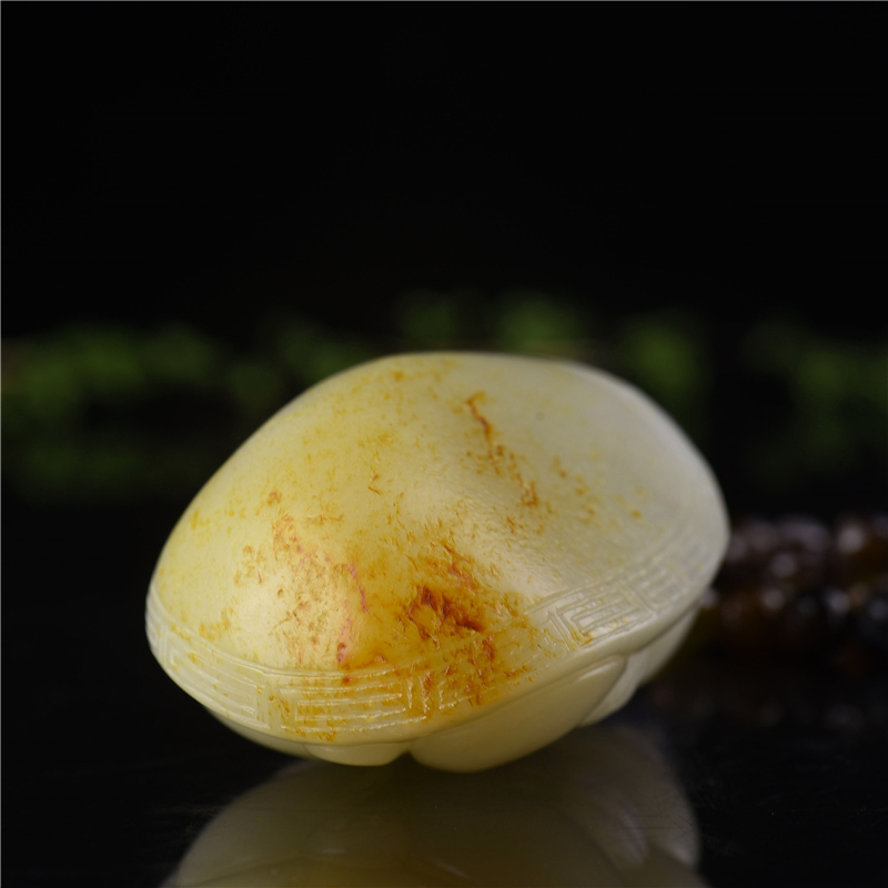 新疆籽料和田白玉荣归手把件-红掌柜