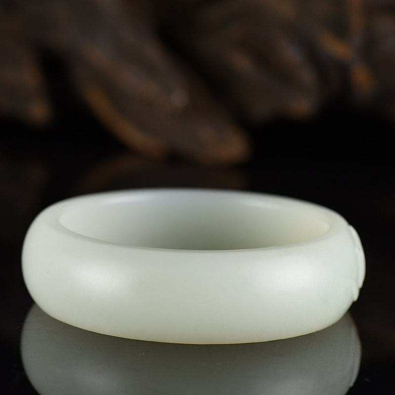 新疆天然籽料和田玉手镯-红掌柜