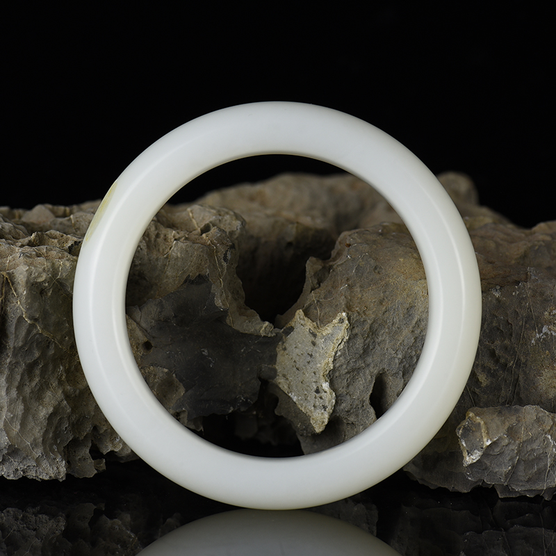 新疆天然山料和田羊脂白玉扁镯-红掌柜