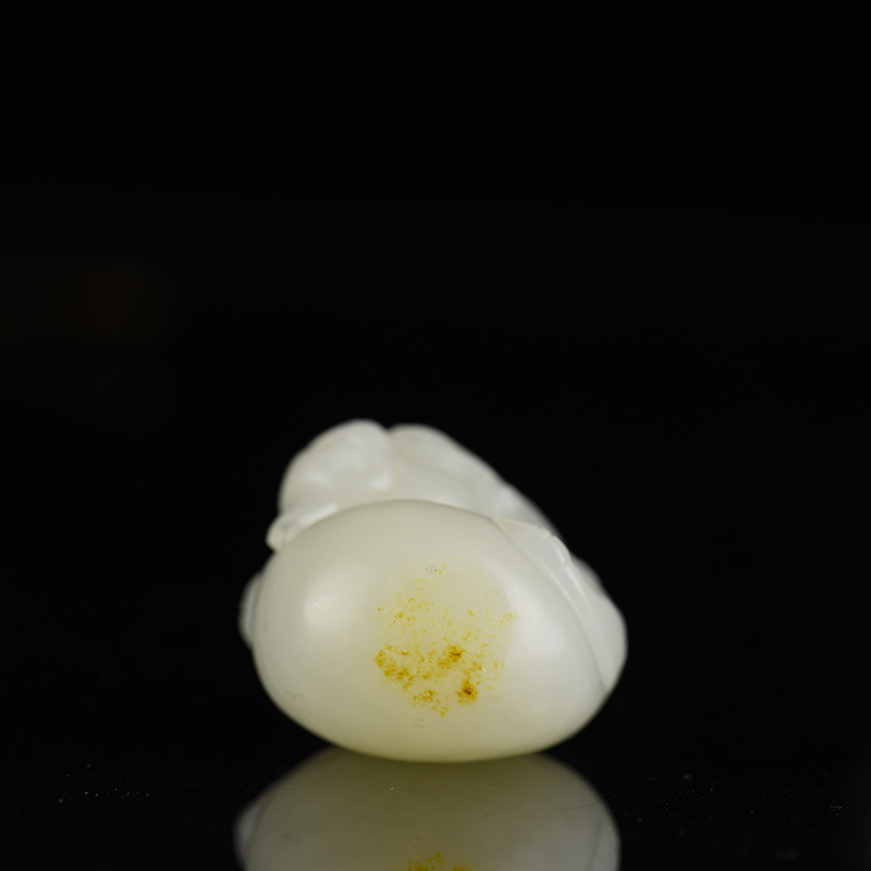 新疆天然籽料和田白玉吊坠-红掌柜