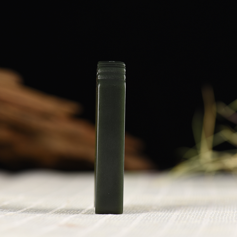 和田墨玉无事牌吊坠-红掌柜