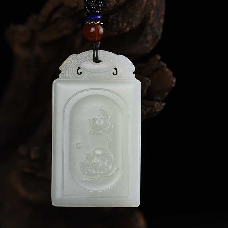 新疆天然籽料和田白玉荷花吊坠-红掌柜