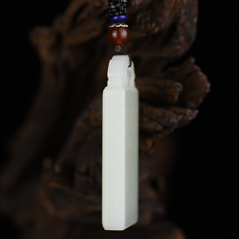 和田玉荷花吊坠-红掌柜