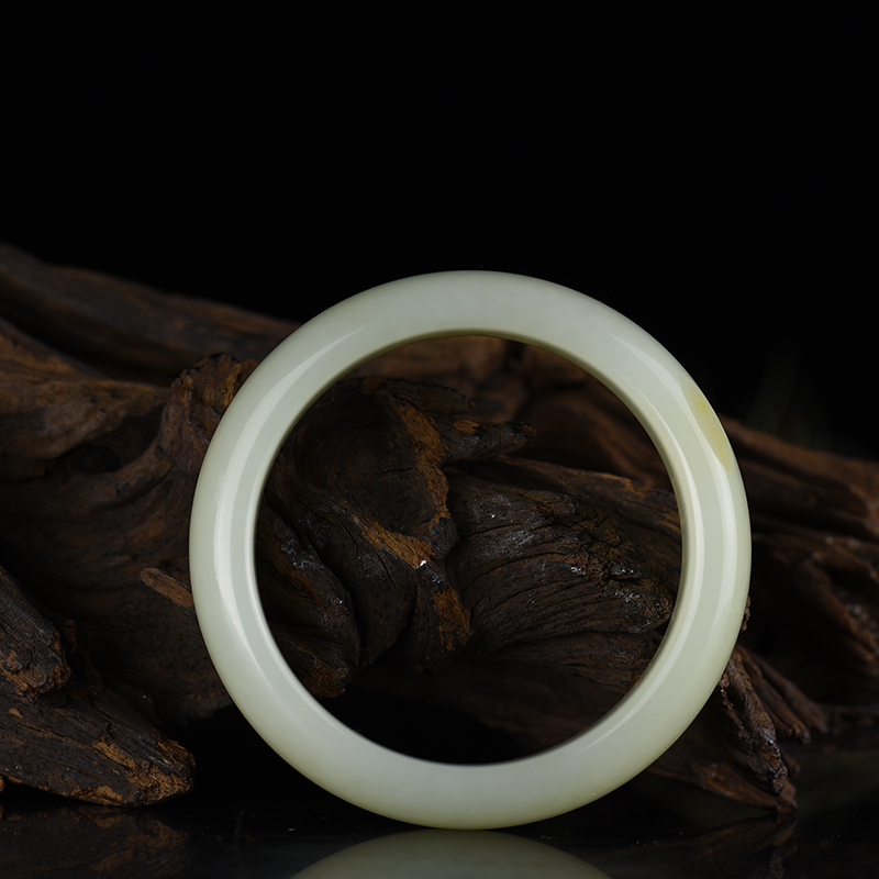 58.5mm山料和田青白玉扁镯-红掌柜