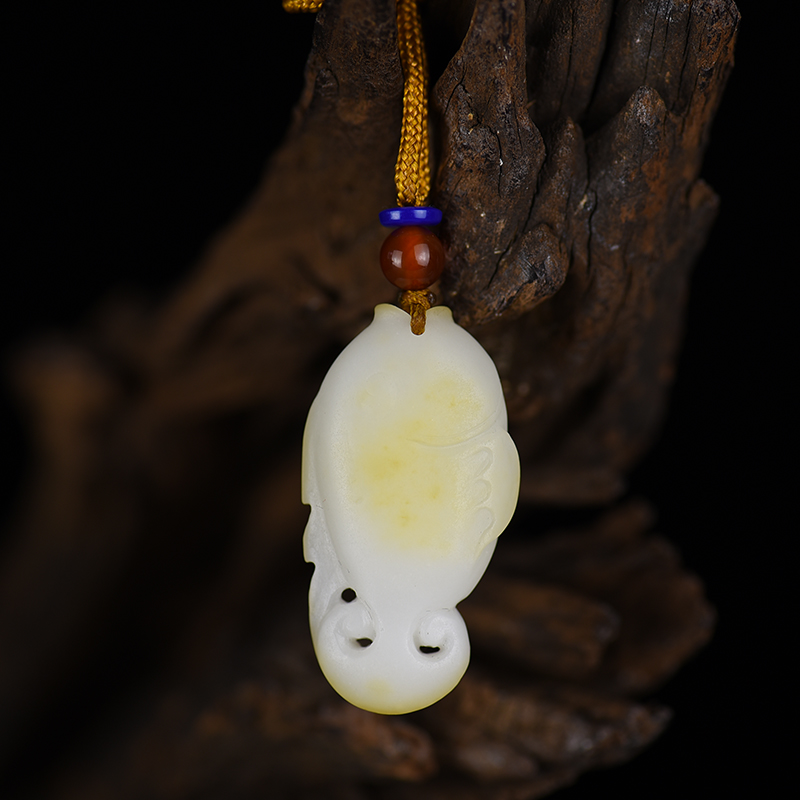 新疆天然山料和田白玉争上游吊坠-红掌柜