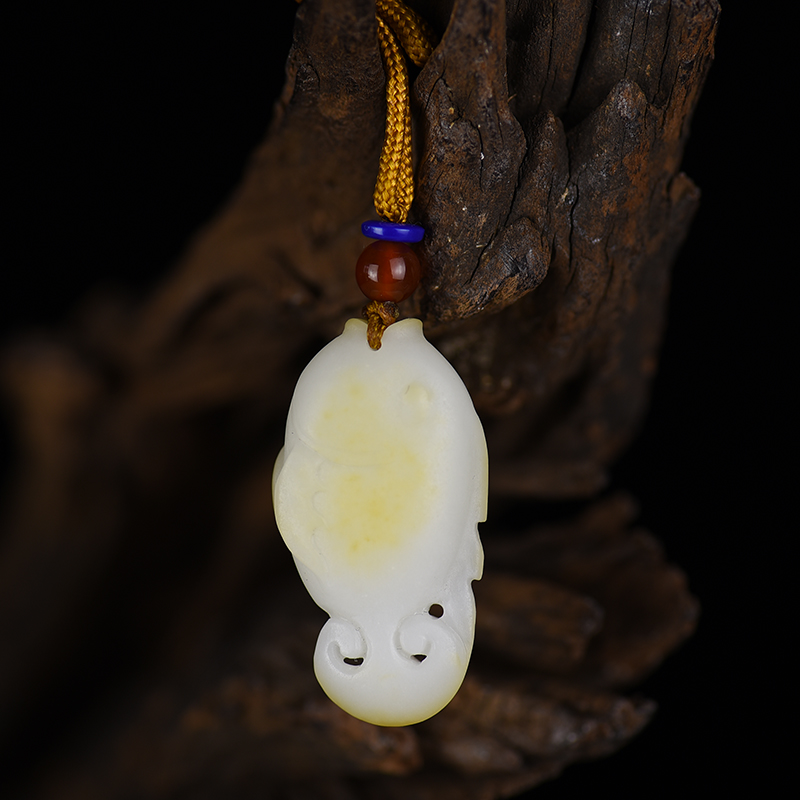 新疆天然和田白玉争上游吊坠-红掌柜