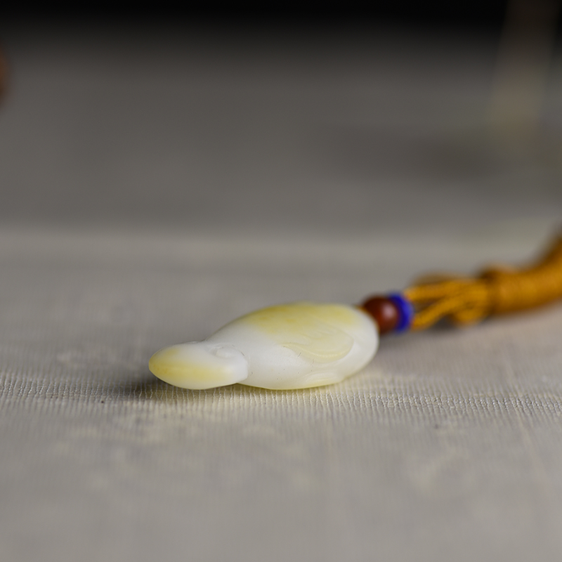 和田白玉争上游吊坠-红掌柜