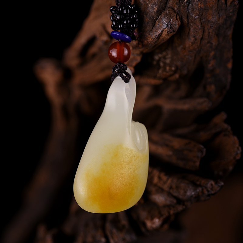 天然山料和田白玉鹰头吊坠-红掌柜