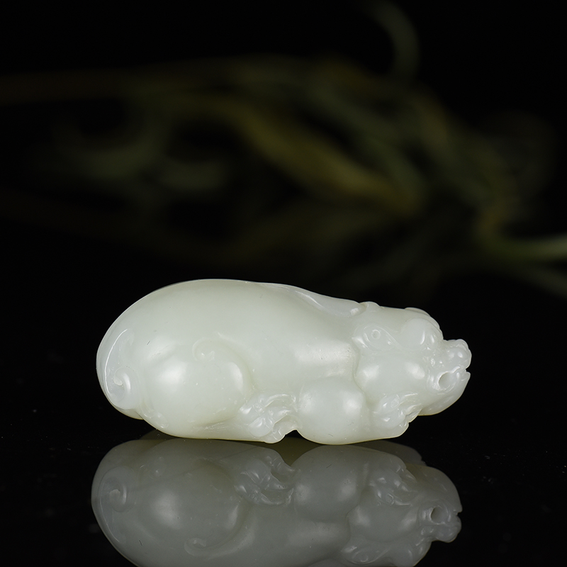 山料和田玉貔貅吊坠-红掌柜