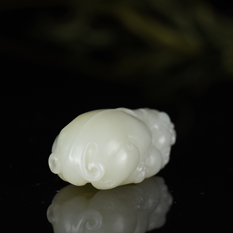 新疆山料和田玉吊坠-红掌柜