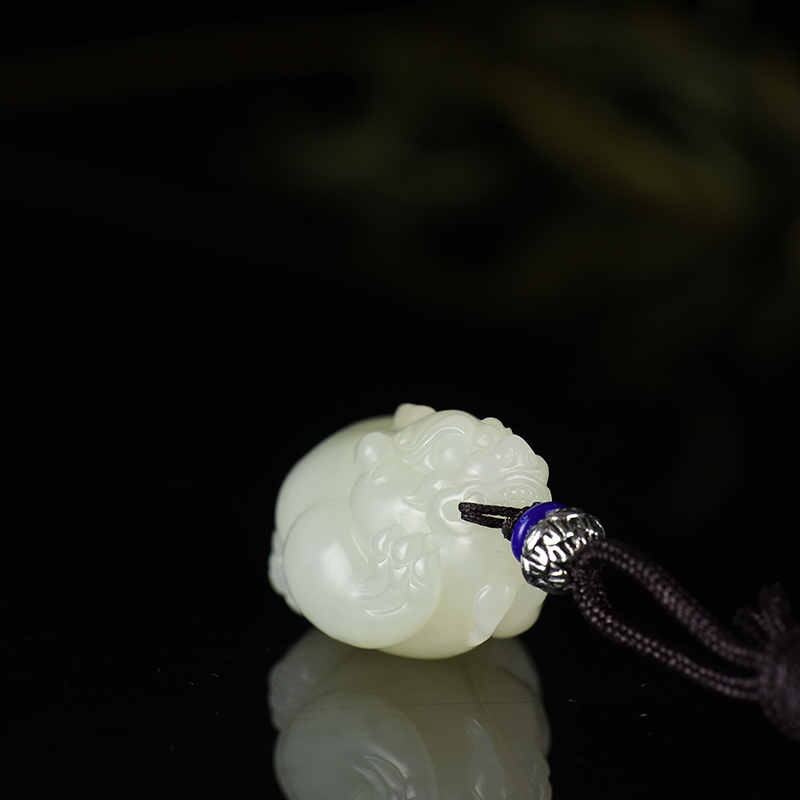 山料和田玉吊坠-红掌柜